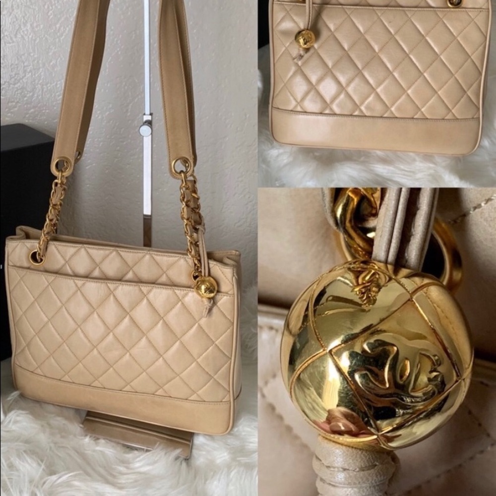 Authentic Vintage Chanel lambskin handbag